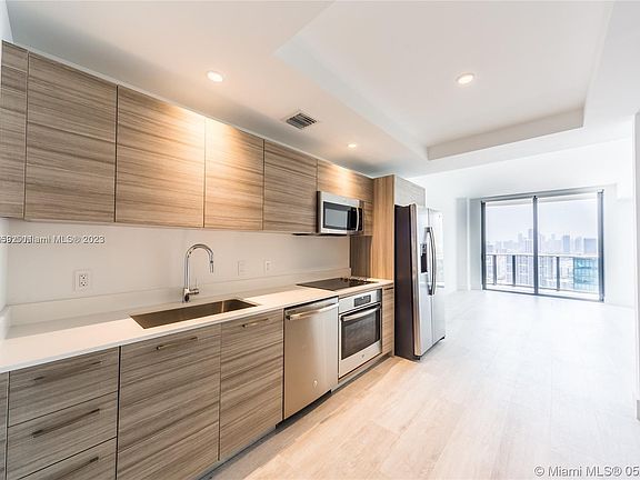 2nd image of 121 NE 34th St Unit 2703