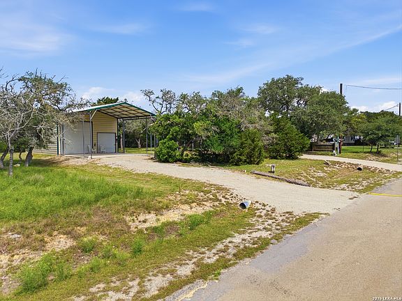 3rd image of 390 Pr 1507 LOT 8