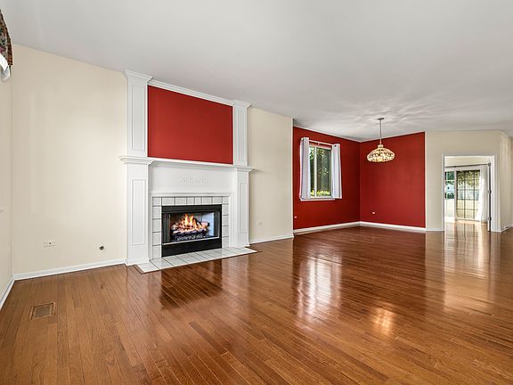 5th image of 21035 W Braxton Ln