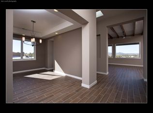 10 Avenida Malaguena, Santa Fe, NM 87506