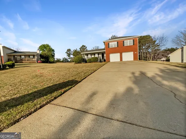 5211 Benjamin Trl, Ellenwood, GA 30294