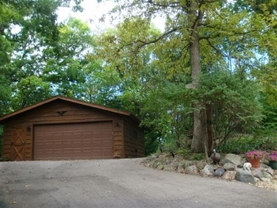 3rd image of 223-224 Skyway Dr