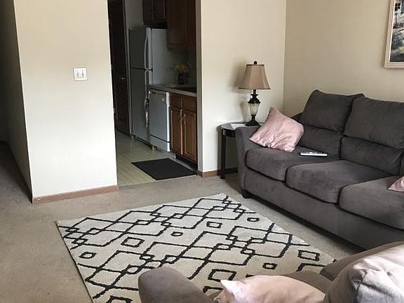 Living room - view 2