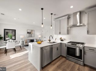 2612 University Pl NW #8, Washington, DC 20009