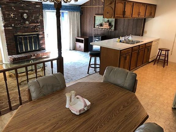 5th image of 4567 N Miami Dr