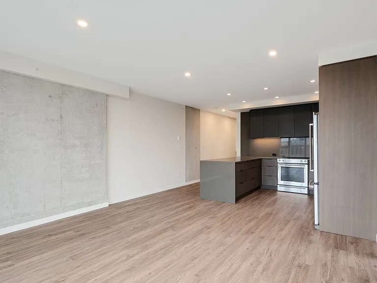 952 Johnson St — Photo 11