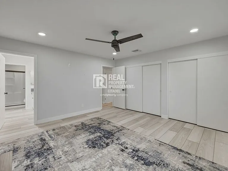 1027 E Palm Ave — Photo 30