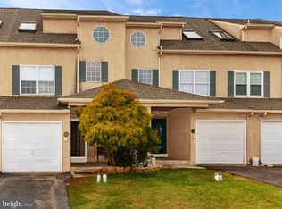 206 Parkview Dr, Souderton, PA 18964