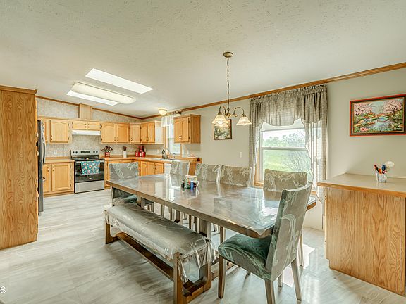 4th image of 3765 Westward Dr N