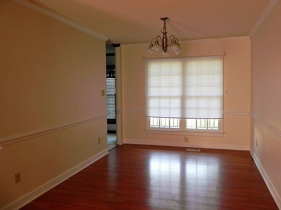 4th image of 235 Ryan Way