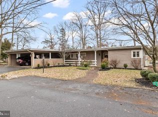 13 N Lakeside Dr W, Medford, NJ 08055