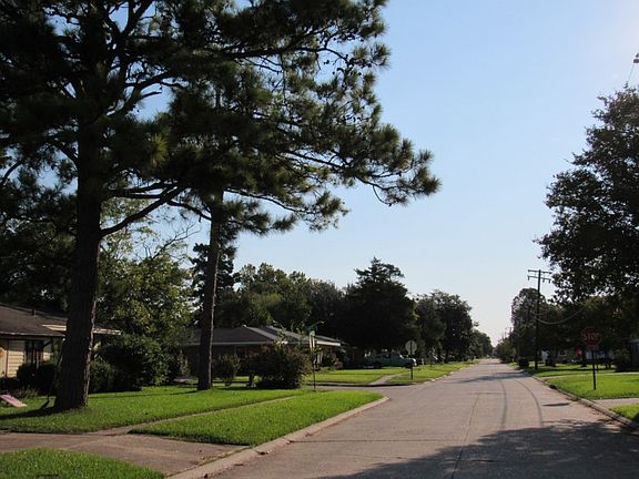 5th image of 2435 Northside Dr