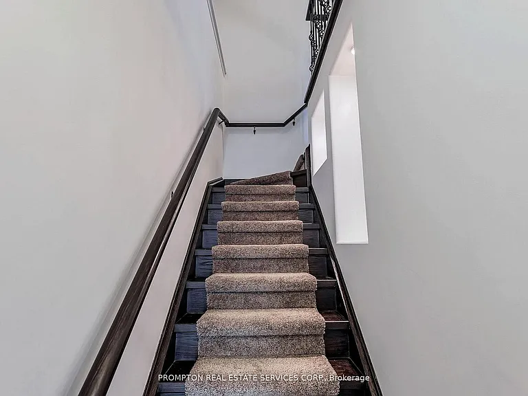 18 Bridleford Ct — Photo 37