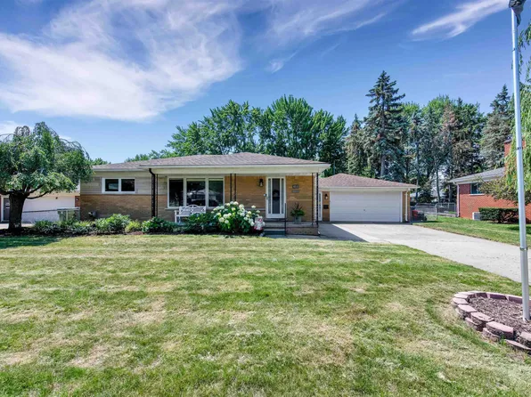 8312 Elizabeth Ann St, Shelby Township, MI 48317