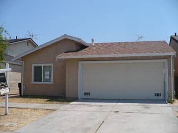 1st image of 215 Checkers Dr