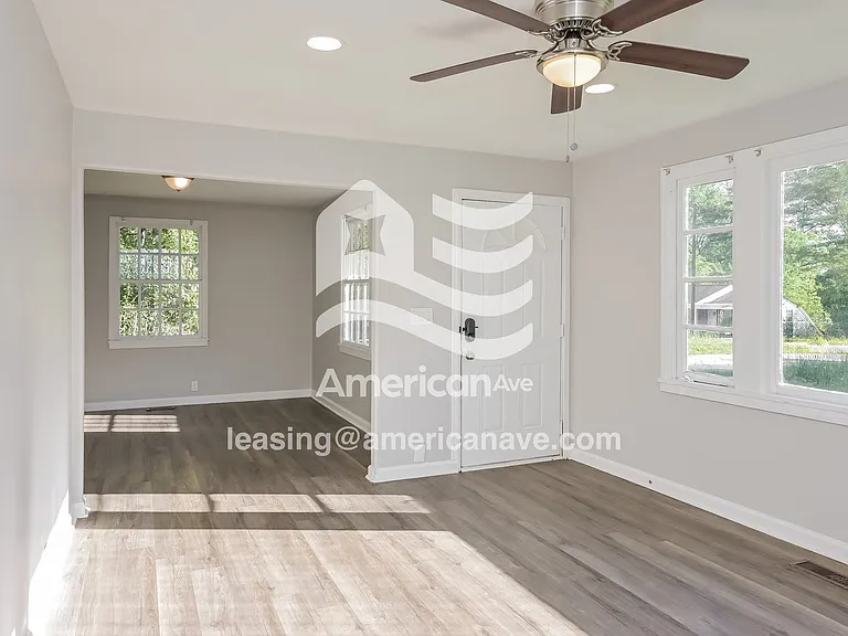 1167907_002_living_room_2.jpg