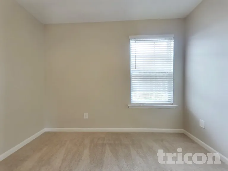 5495 Mountain Top Pl — Photo 12