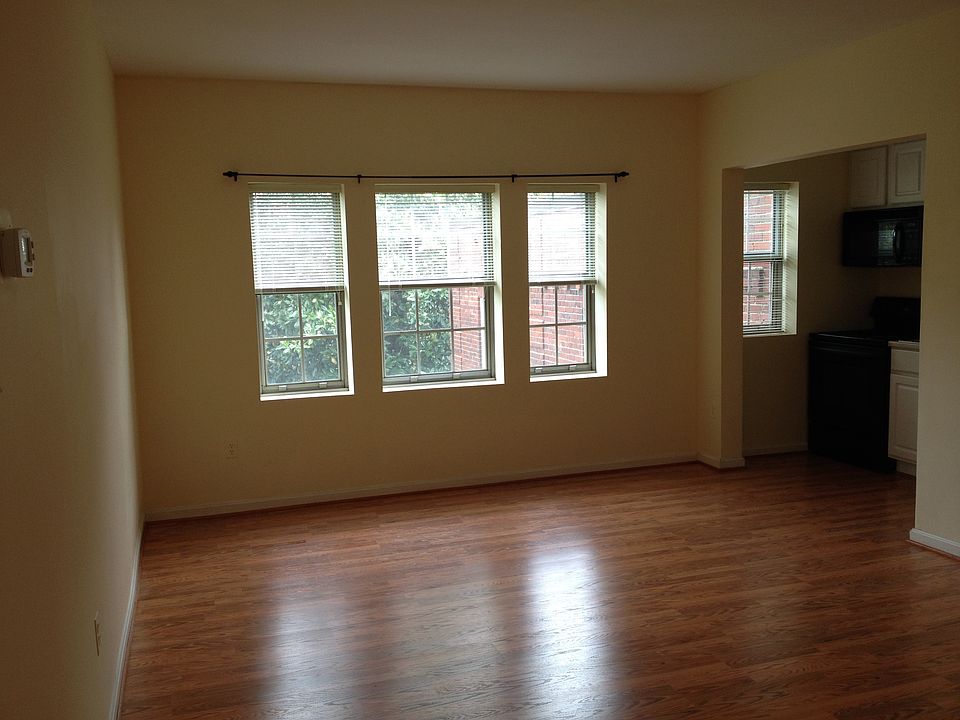 Family Room, Dining Area