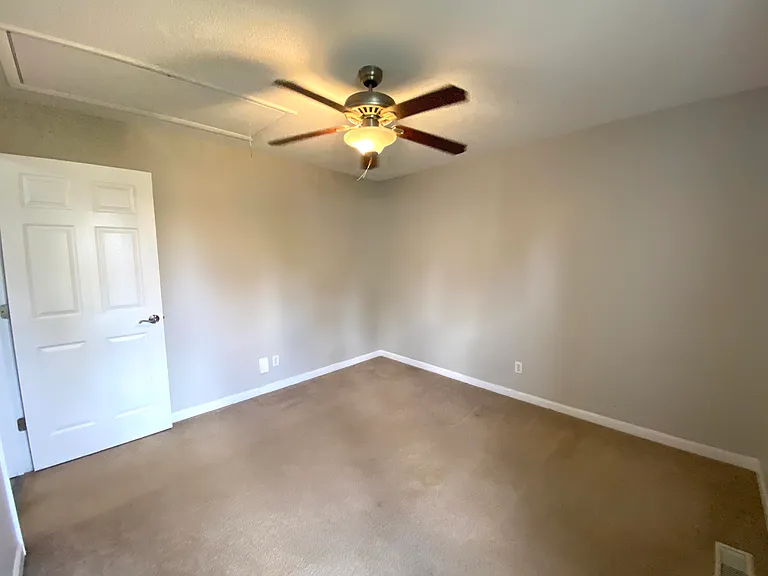 2719 Knob Ct — Photo 18