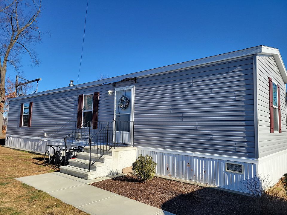 1st image of 548 Kenyon Ave #57