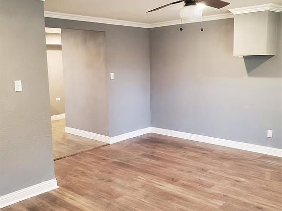 2nd image of 4736 Laverda Dr