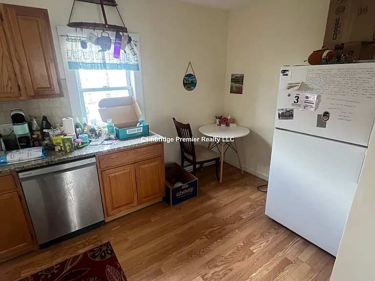 1105 Cambridge St #2 — Photo 30