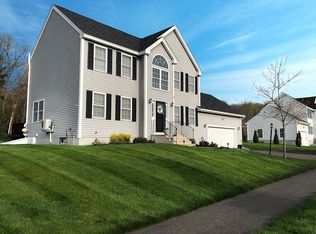 16 Lakeview Dr, Shirley, MA 01464