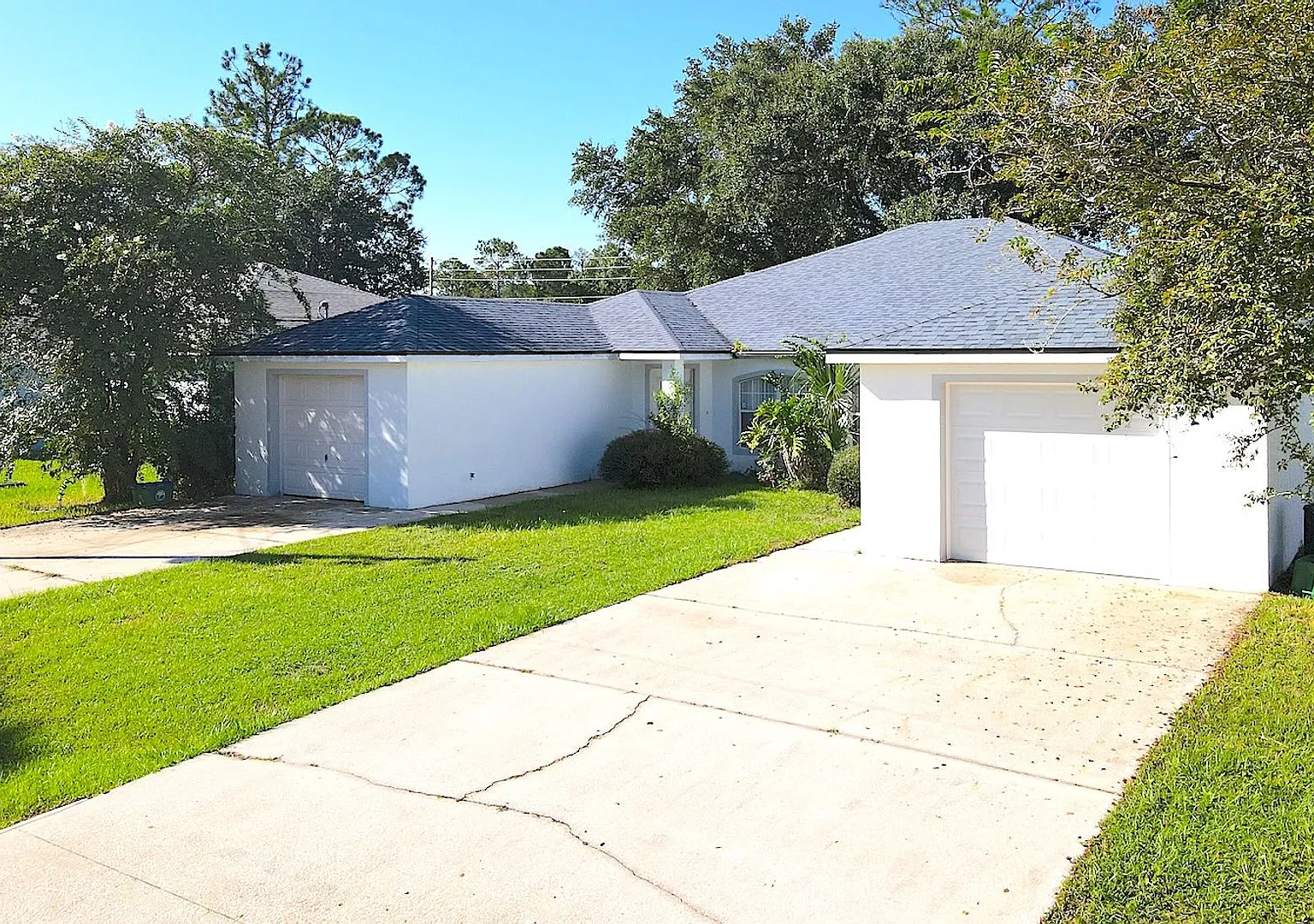 Roomy 3 Bed 2 Bath 1 Car Garage Home for Rent in Cypress Knoll! — Photo 3
