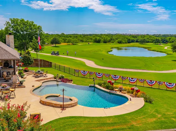 2808 Marrickville Dr, Trophy Club, TX 76262