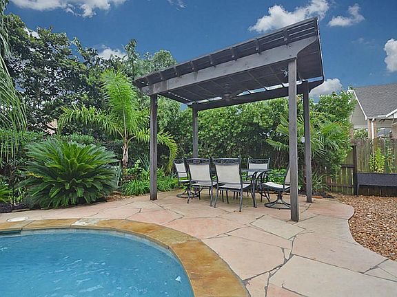 4th image of 10110 Winding Glen Dr