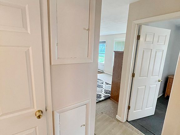 4th image of 204 W Ypsilanti Ave