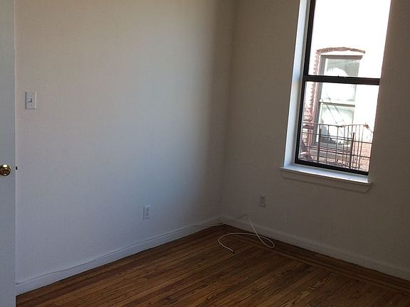 5th image of 235 Naples Ter APT 3B