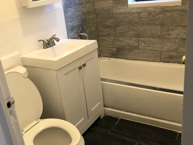 128 S Durand Pl #A8 — Photo 10