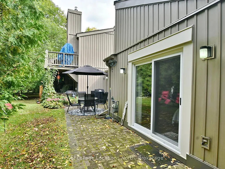 590 Oxbow Cres — Photo 8
