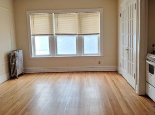 5465 S Everett Ave APT 309, Chicago, IL 60615