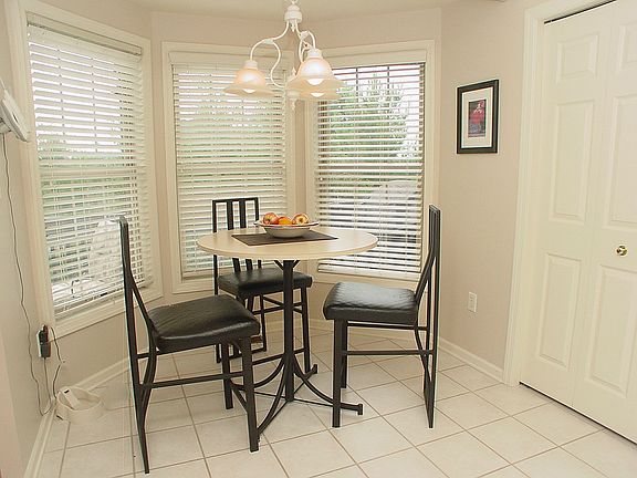 Breakfast nook & laundry closet