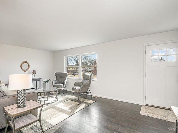 3rd image of 8288 Northport Dr