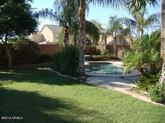 4th image of 1726 S Valle Verde