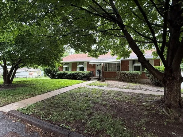 3113 S Scott Ave, Independence, MO 64052