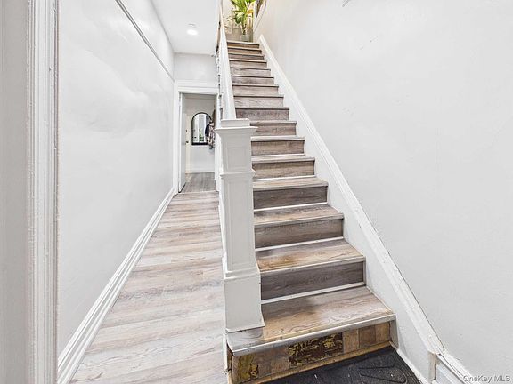 2nd image of 623 Baker Avenue