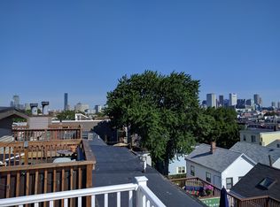 190 W 7th St #3, South Boston, MA 02127