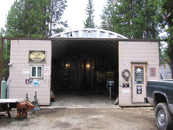 5th image of 219 Bonanza Dr