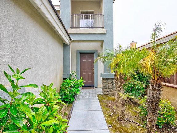 3rd image of 27579 Sierra Madre Dr