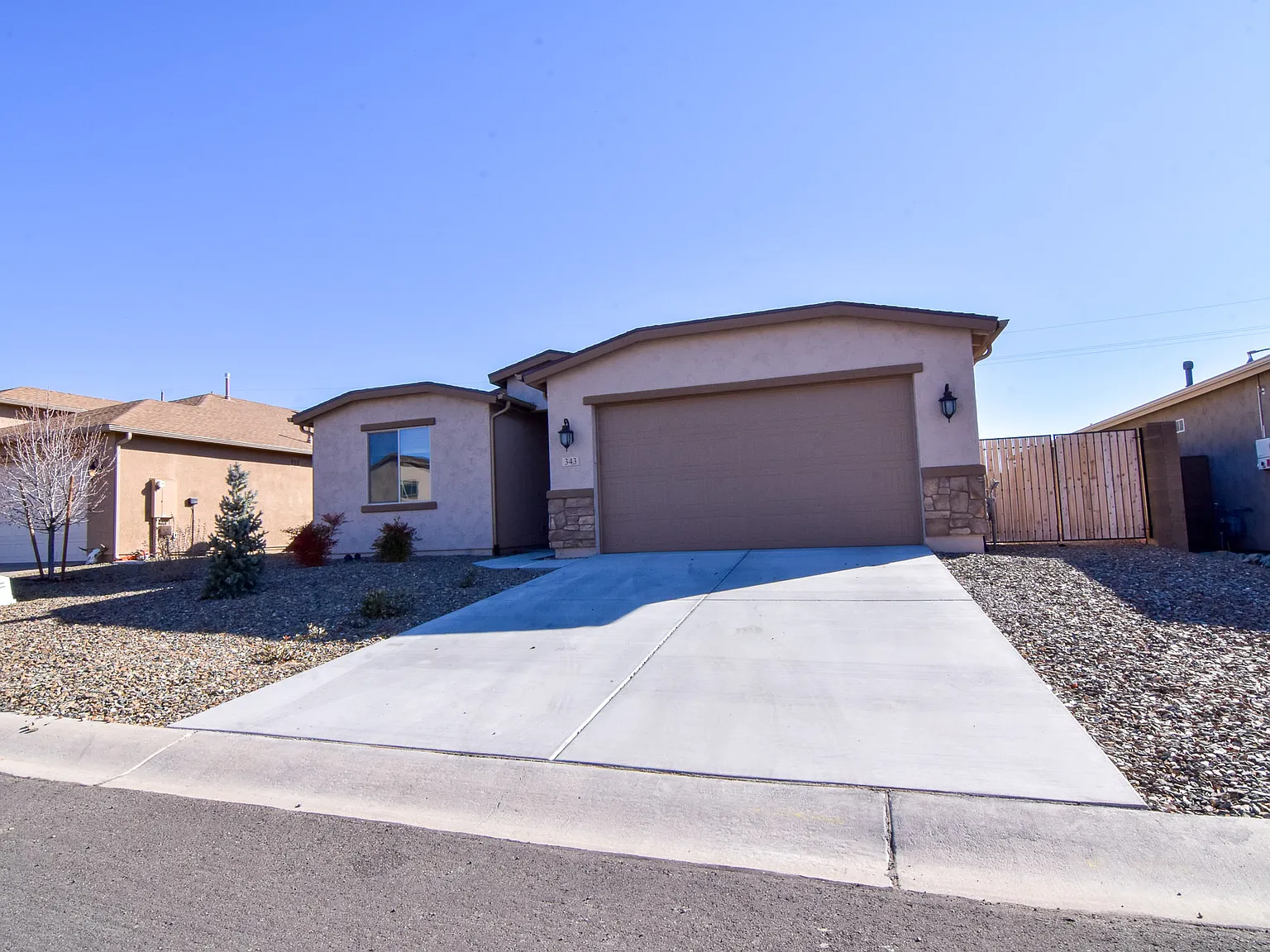 343 Armitage Way - 1 — Photo 1