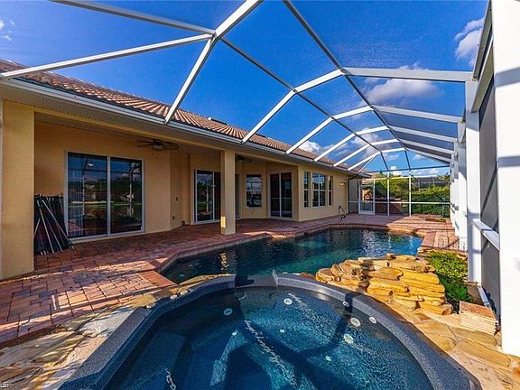 5th image of 15284 Briarcrest Cir