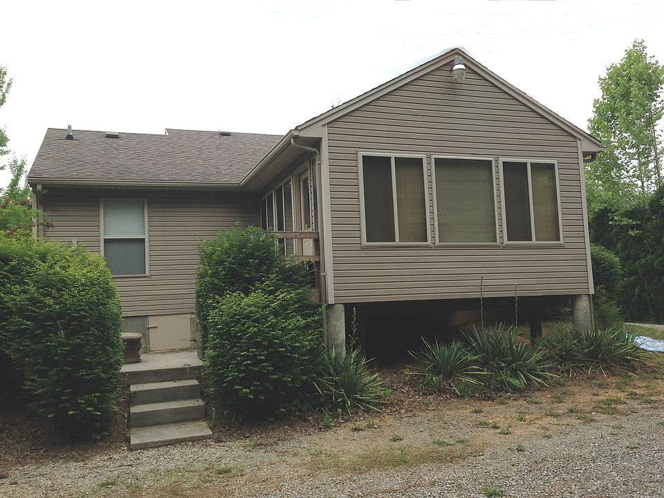 2nd image of 3 Bobbie Ct