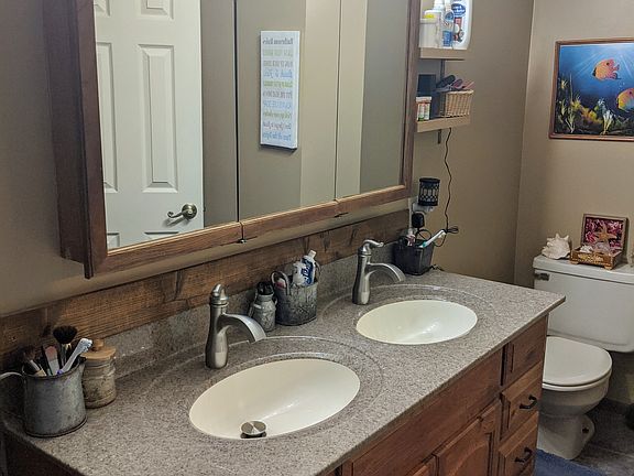 Master bathroom.