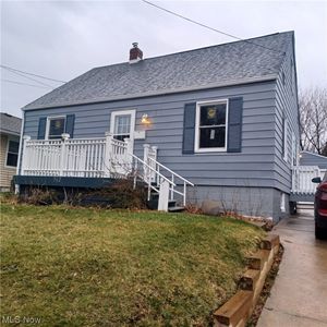 962 Austin Ave, Akron, OH, 44306