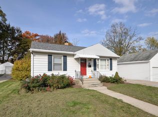3714 60th Pl, Kenosha, WI 53142