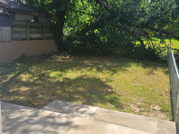5th image of 3001 W 44th Pl